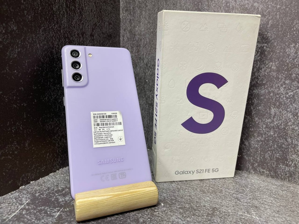 Смартфон Samsung S21 FE 5g 6/128