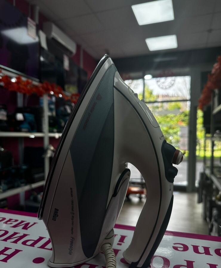 Утюг BRAUN