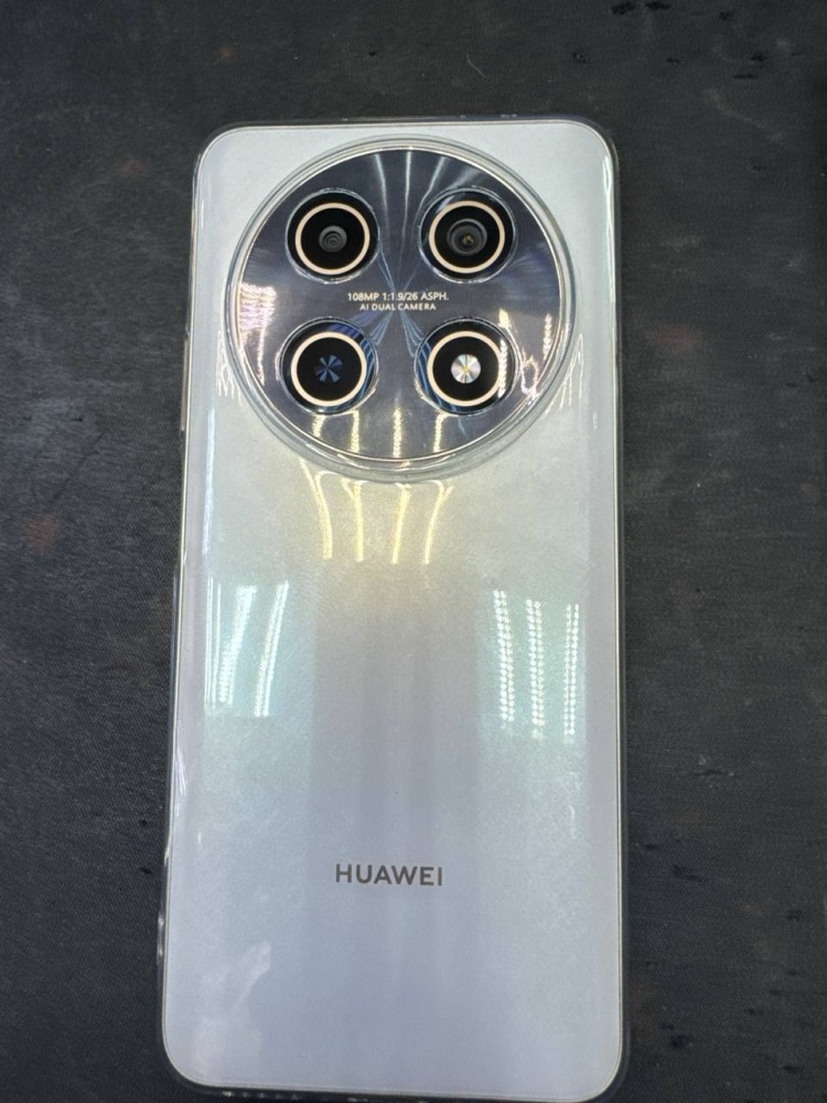Смартфон Huawei Nova 13i 8/128 Dragon 680