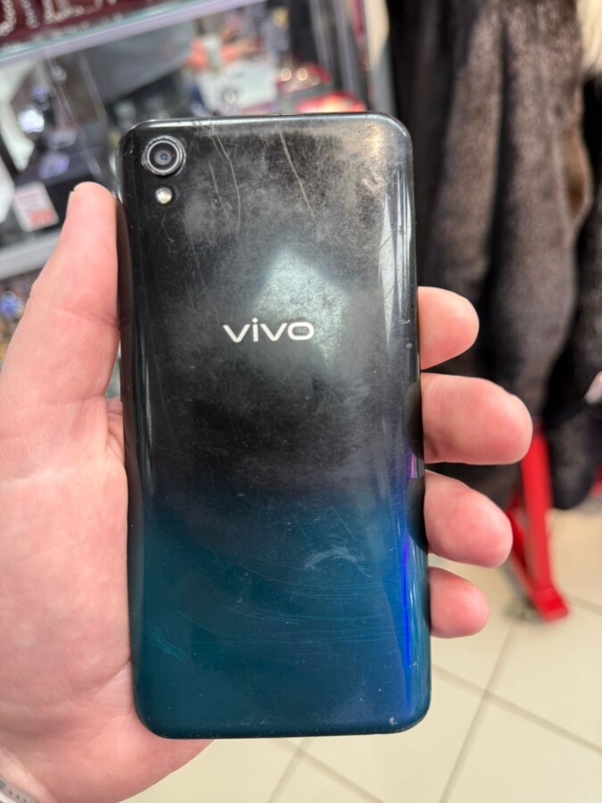 Смартфон Vivo Y1S 2-32