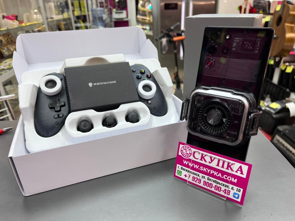 Мобильный телефон ZTE Redmagic 10 pro 16/512