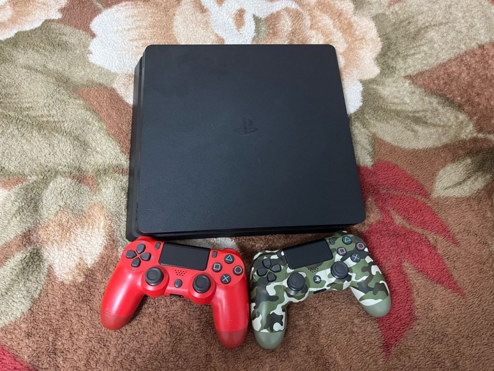 Игровая приставка Sony PlayStation 4 slim 1тб