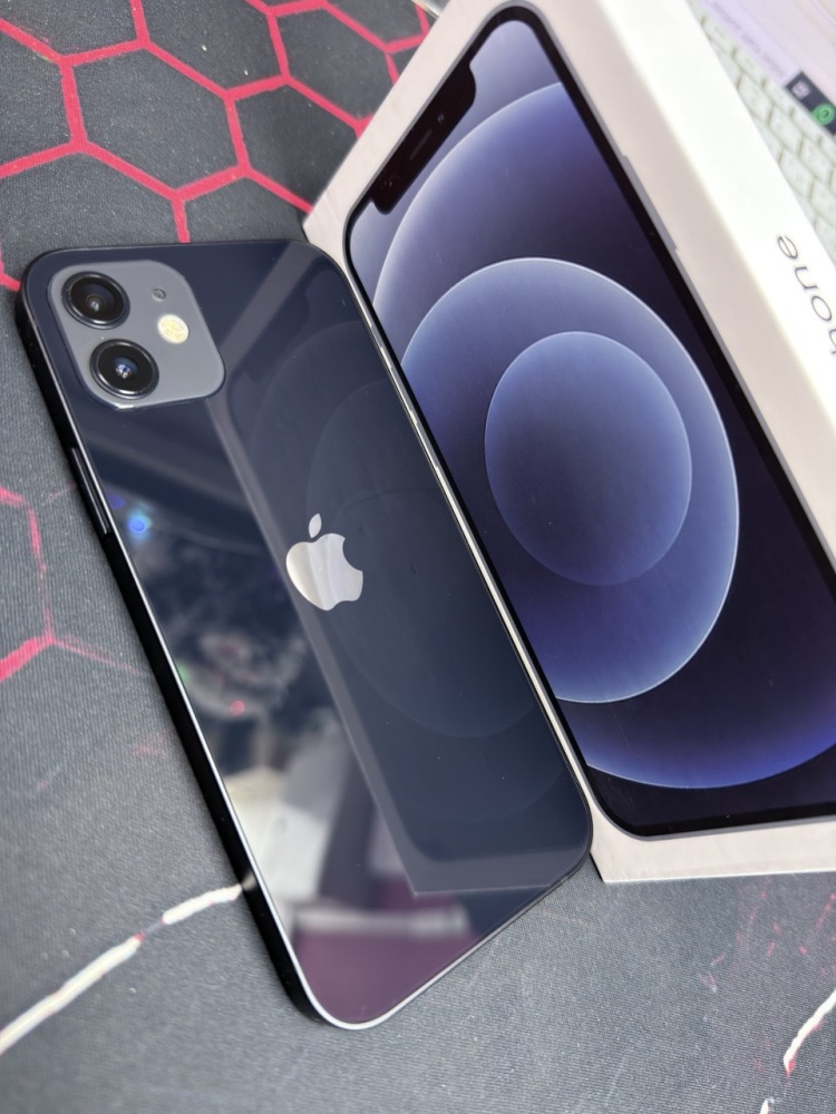 Смартфон iPhone 12 256 Gb