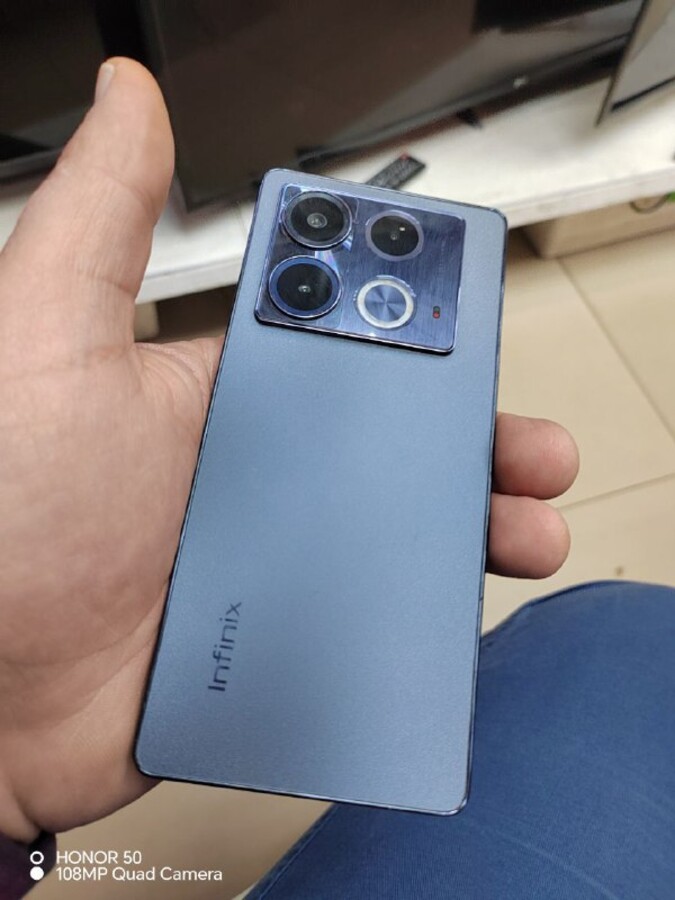 Мобильный телефон Infinix note 40 8/256