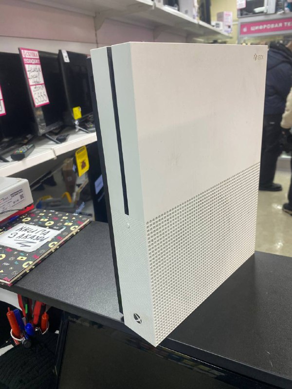 Игровая приставка XBOX ONE S 1TB