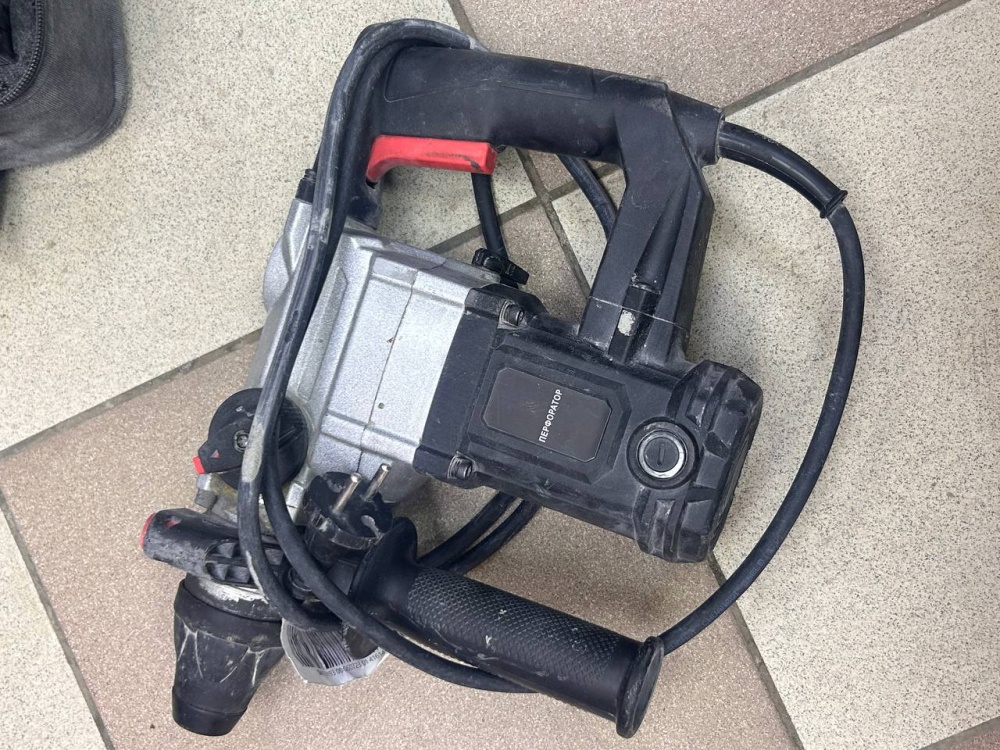 Перфоратор