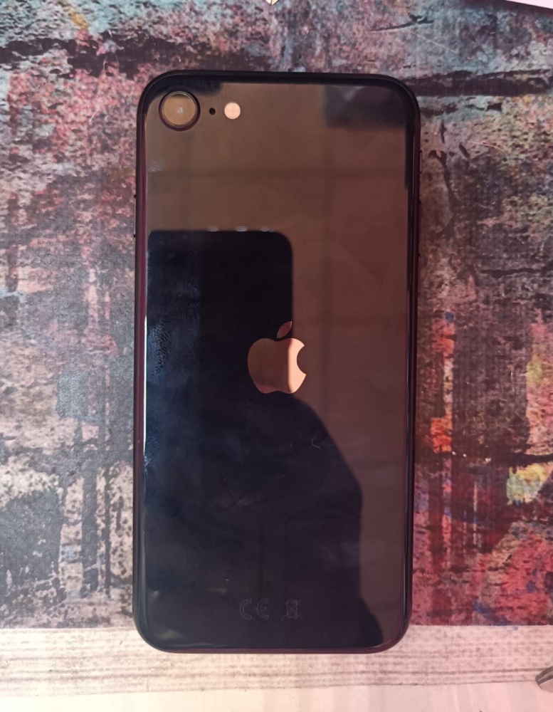 Смартфон iPhone SE 2020 128 Gb