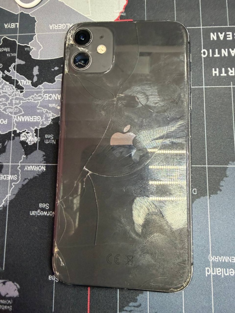 Смартфон iPhone 11 64Gb