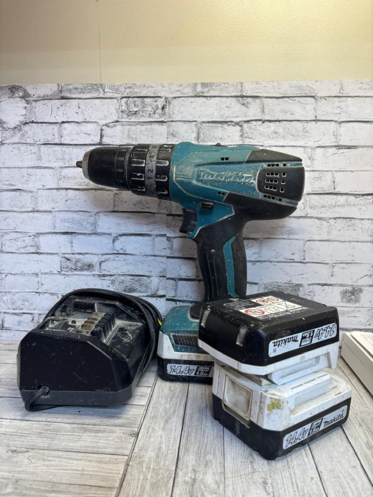 Шуруповерт Makita hp347d