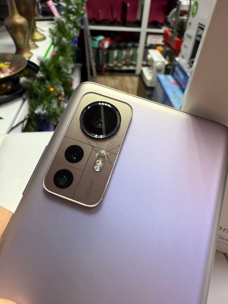 Смартфон Xiaomi 12 8/256GB
