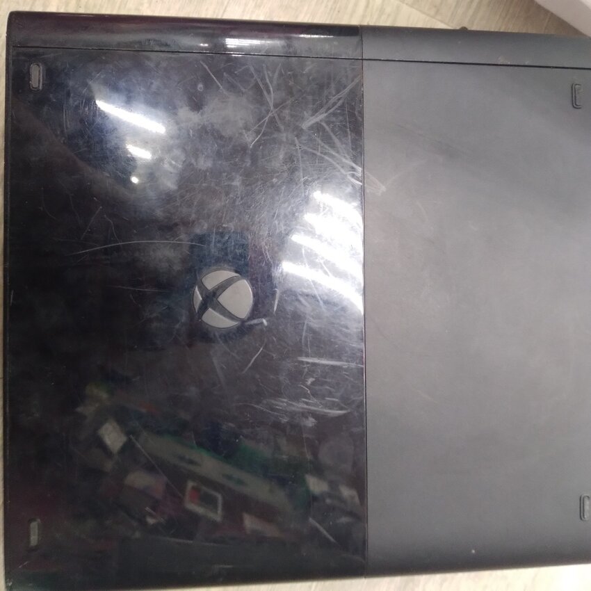 Игровая приставка XBOX 360