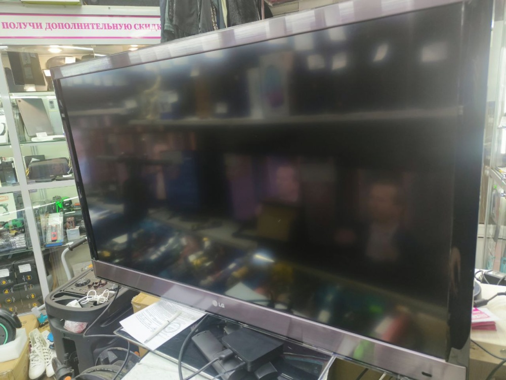 Телевизор LG 42"