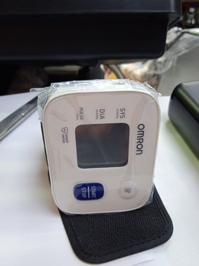 Пульсомер OMRON RS1