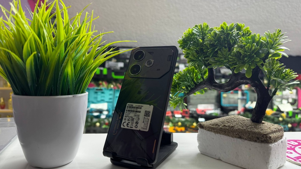 Мобильный телефон Tecno pova 6 12/256