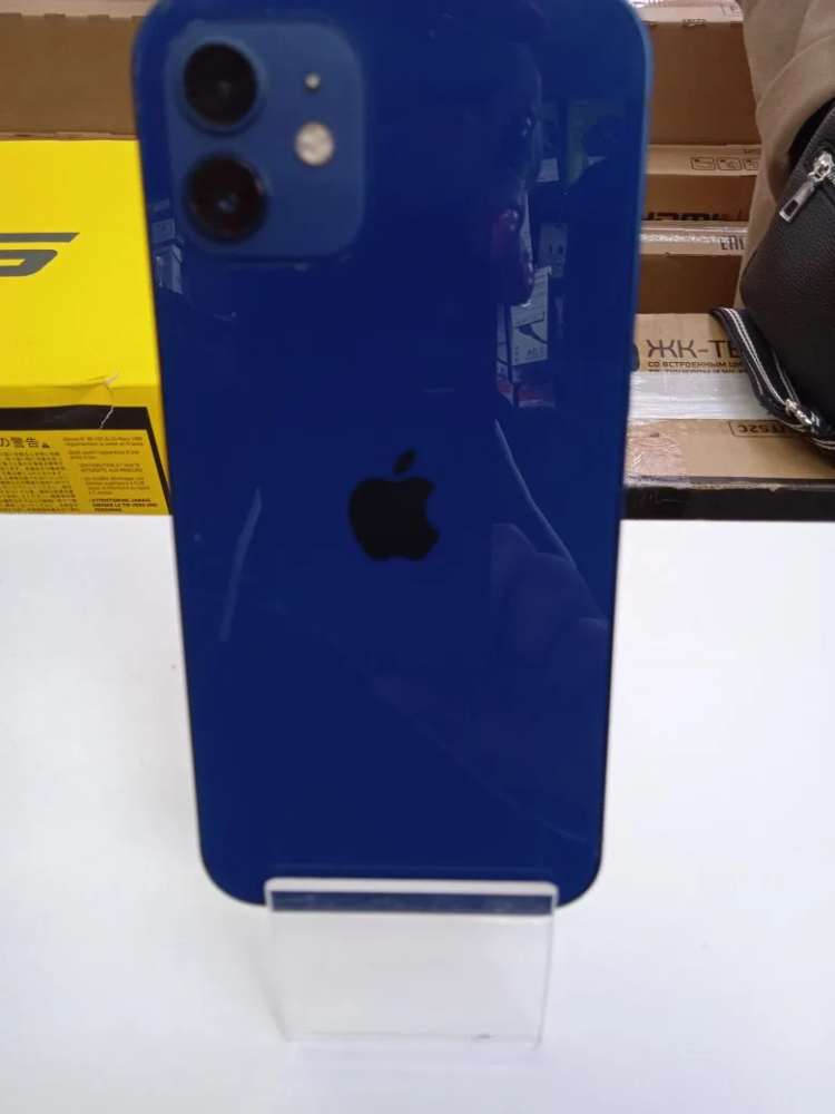 Смартфон iPhone 12 256 Gb акб 100%