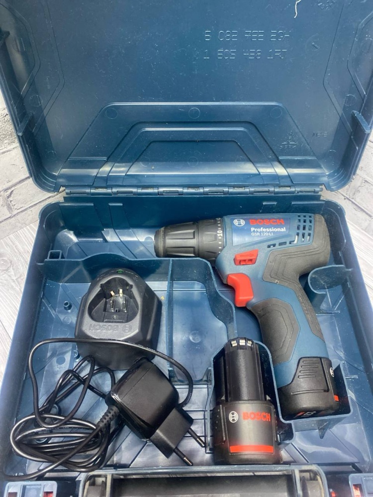 Дрель-шуруповерт Bosch GSR 120-LI