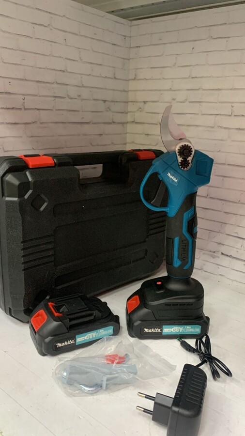 Секатор Makita