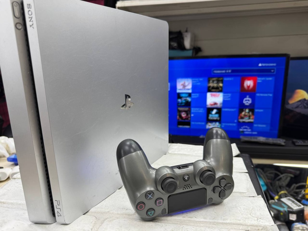 Игровая приставка Sony PlayStation 4 slim 500Gb