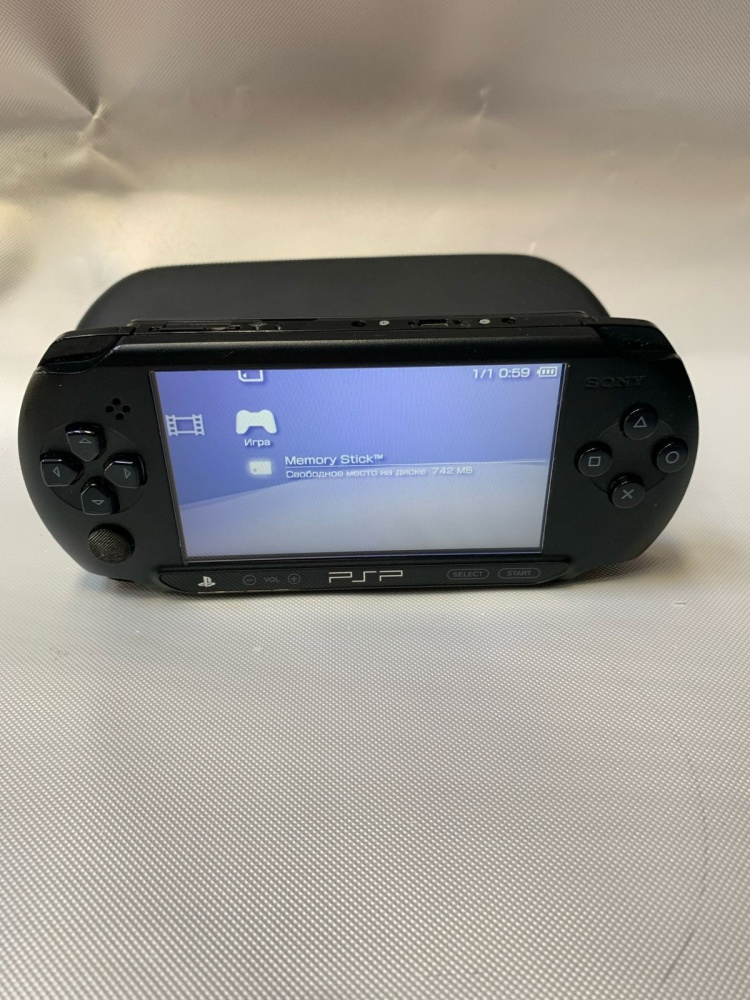 Игровая приставка PSP E1000