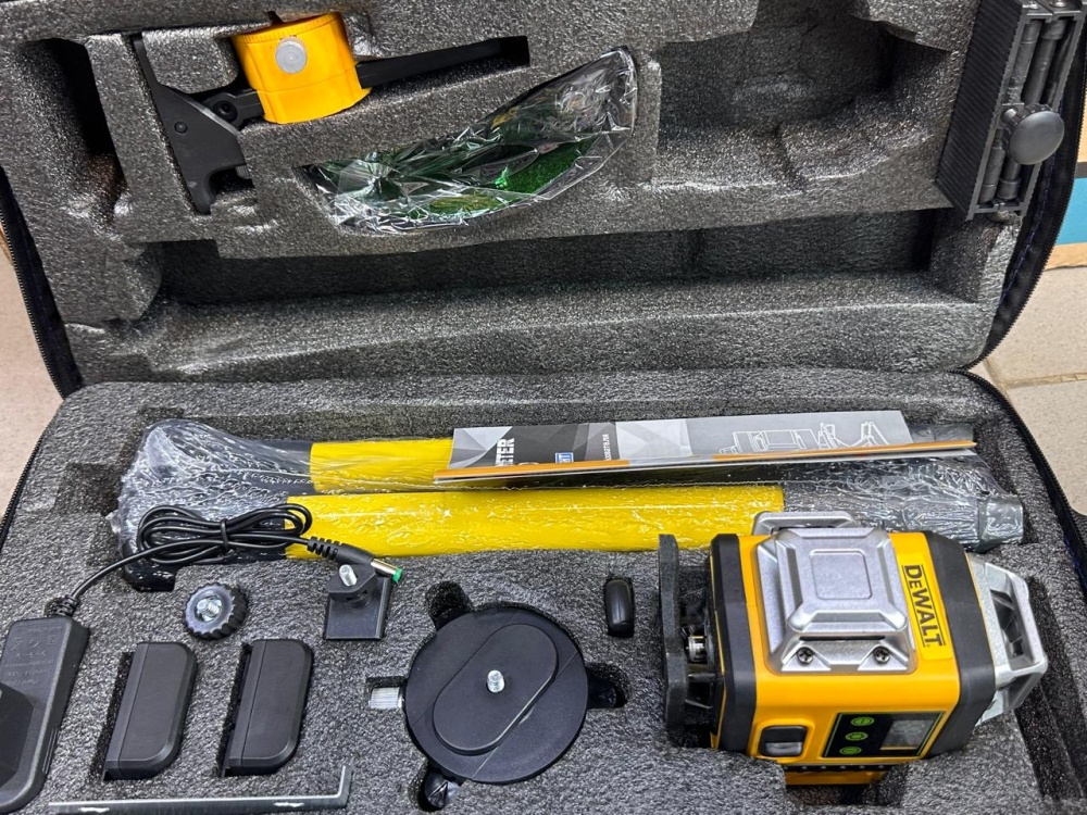 Лазерный уровень DW