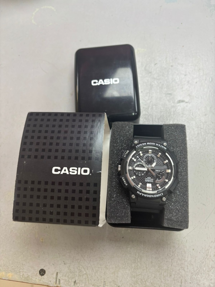 Часы Casio MCW-200H