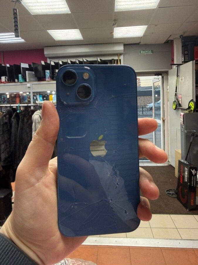 Смартфон iPhone 13 128 Gb