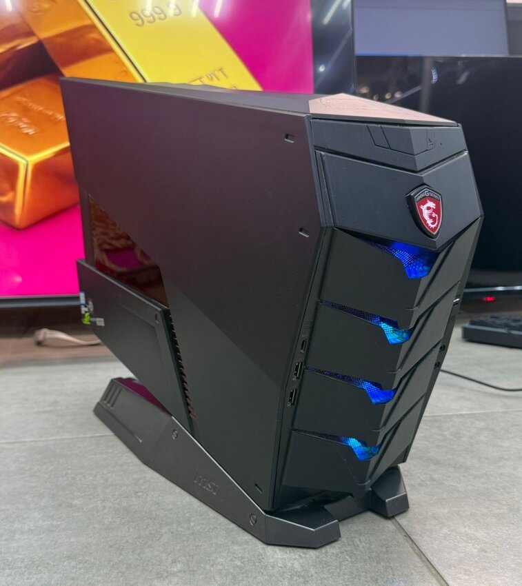 MSI AEGIS -9S6-B90111-075