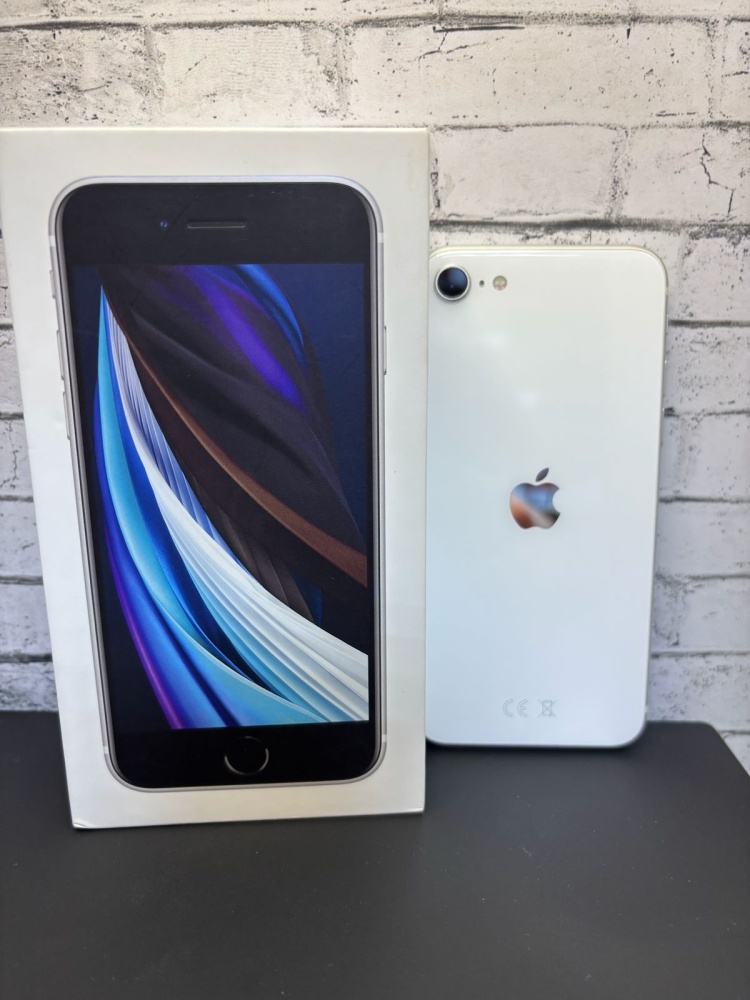 Смартфон iPhone SE 64