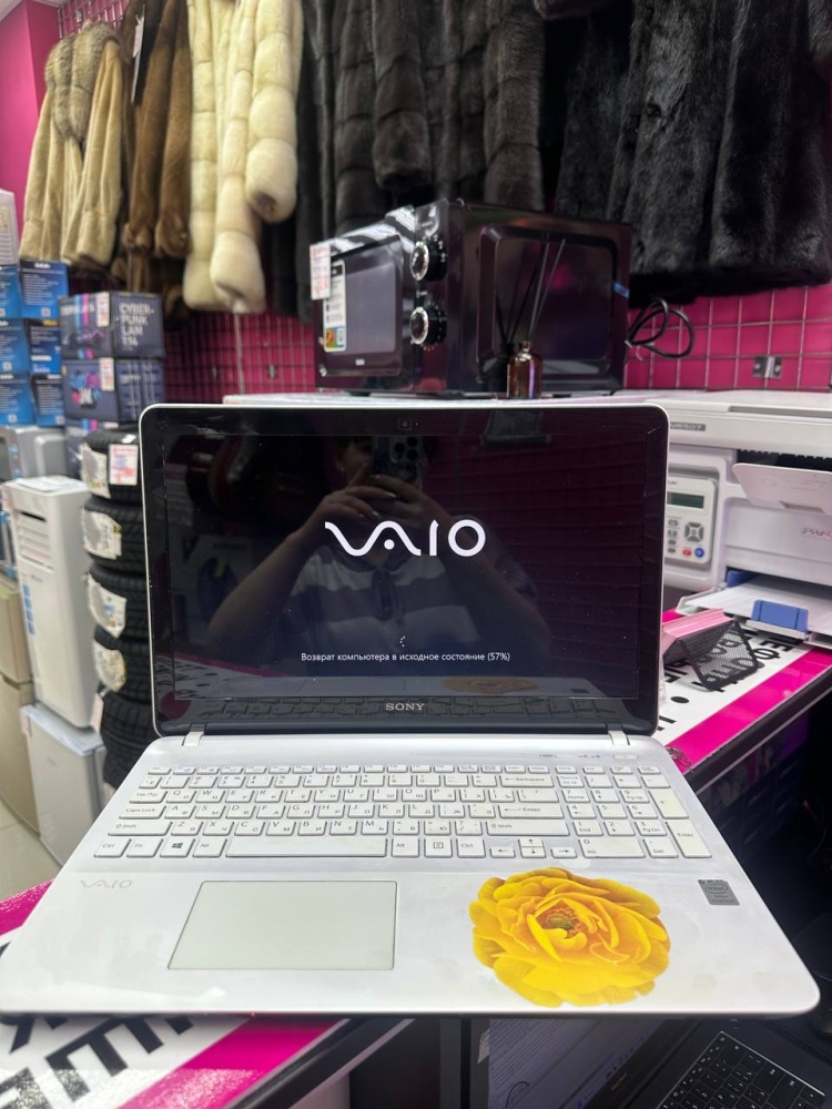 Ноутбук Sony SVF152C29V  IntelPentium, 512 GB