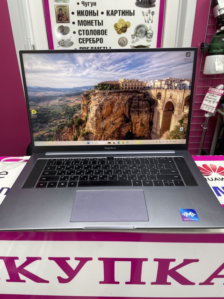 Ноутбук Honor MagicBook 17 | AMD Razen5\ram-8gb\ssd-512\AMD Radeon Vega 8