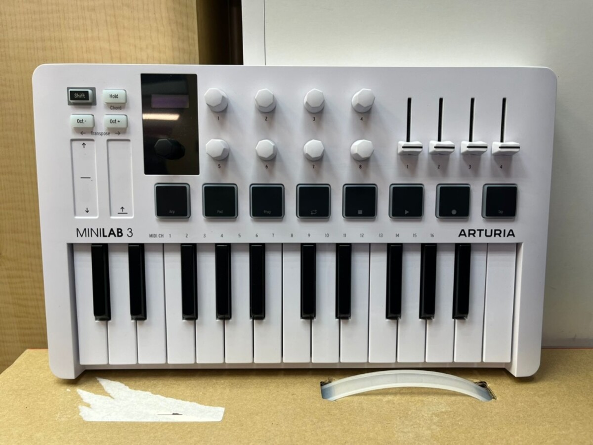 Миди-клавиатура MineLab 3 Arturia