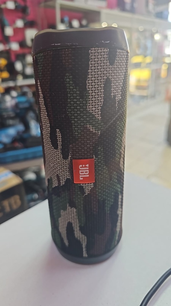 Акустика JBL Flip 4