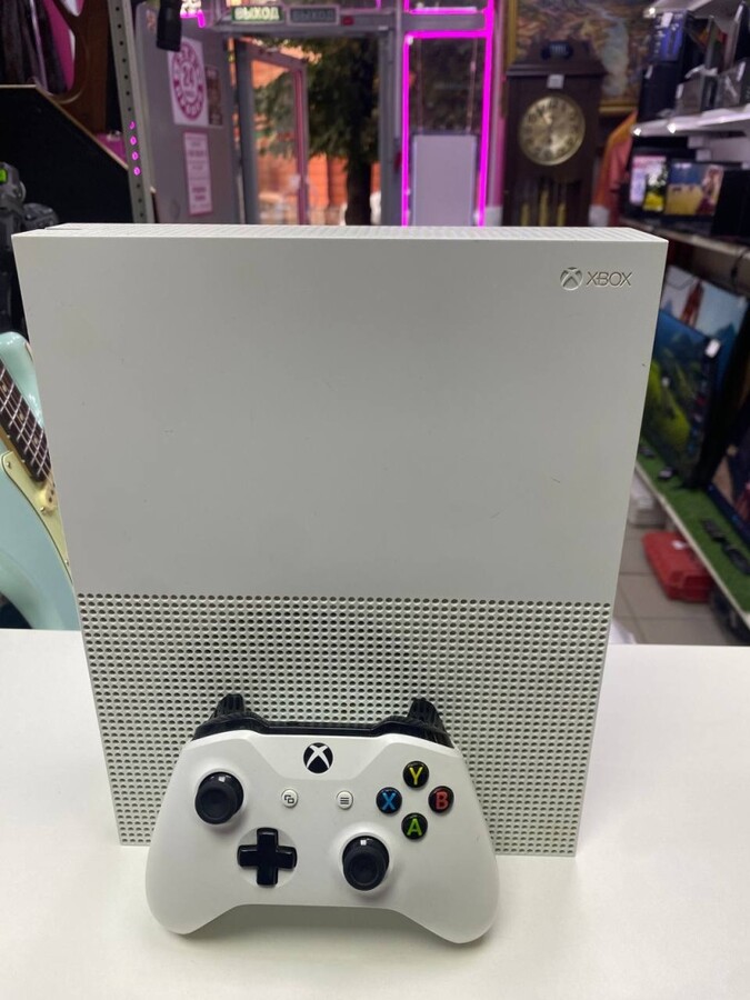 Игровая приставка XBOX ONE S 1tb