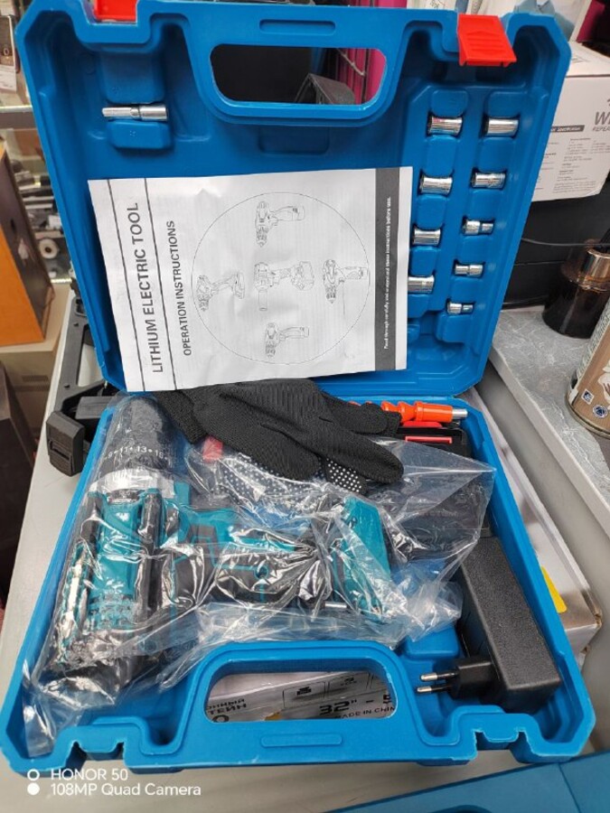 Шуруповерт Azi.el