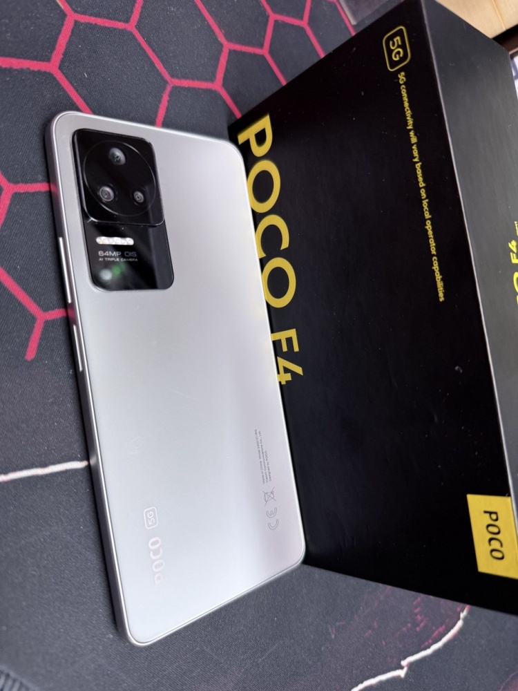 Смартфон Xiaomi Poco F4 8/256гб