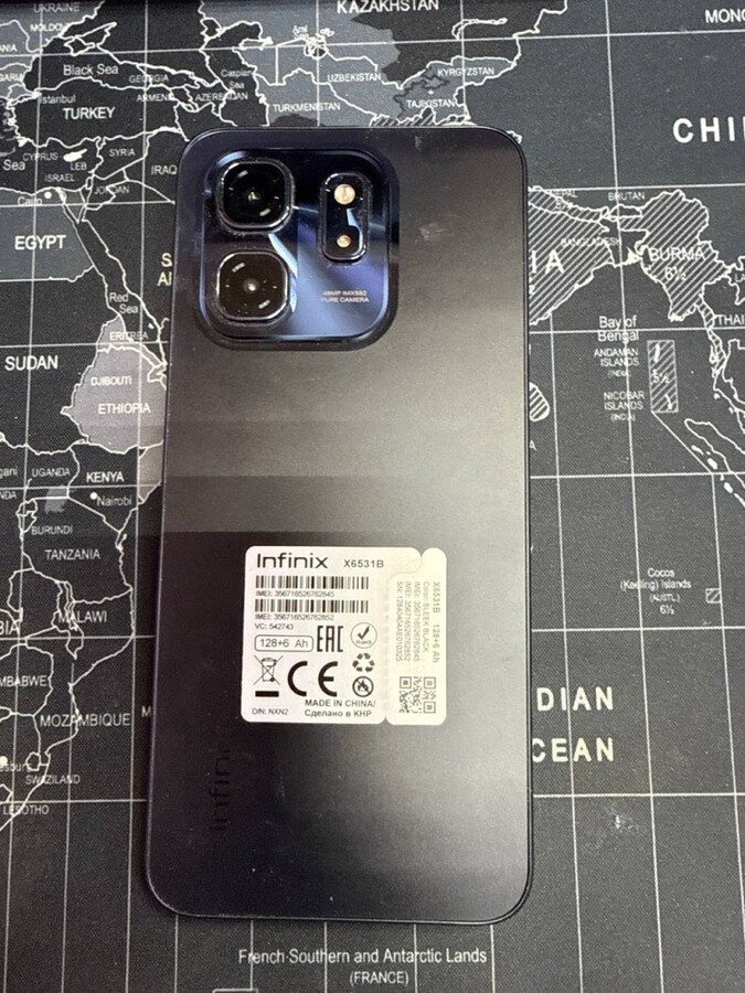 Мобильный телефон Infinix HOT 50 I 6/128