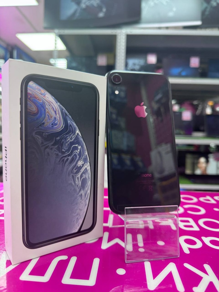 Смартфон iPhone XR 64 Gb 76%