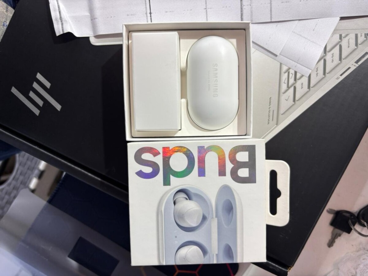 Самсунг Гэлекси Бадс