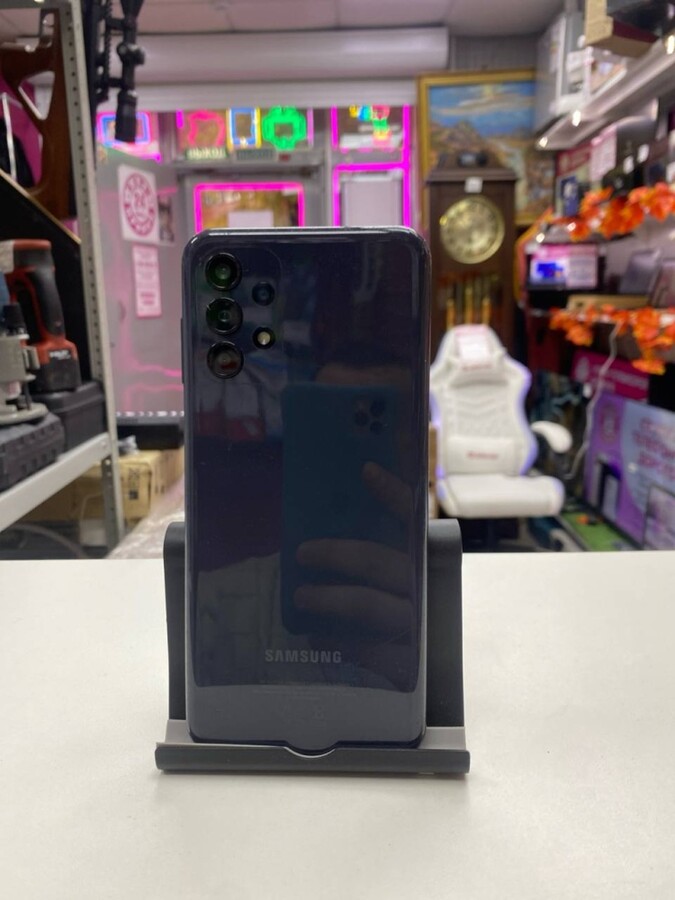 Смартфон Samsung A13 4\64gb