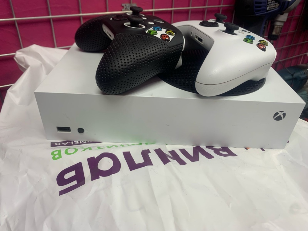 Игровая приставка XBOX Series S 512Gb