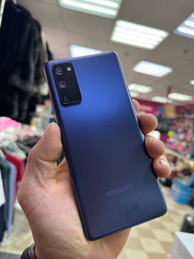 Смартфон Samsung S20 FE 128Gb