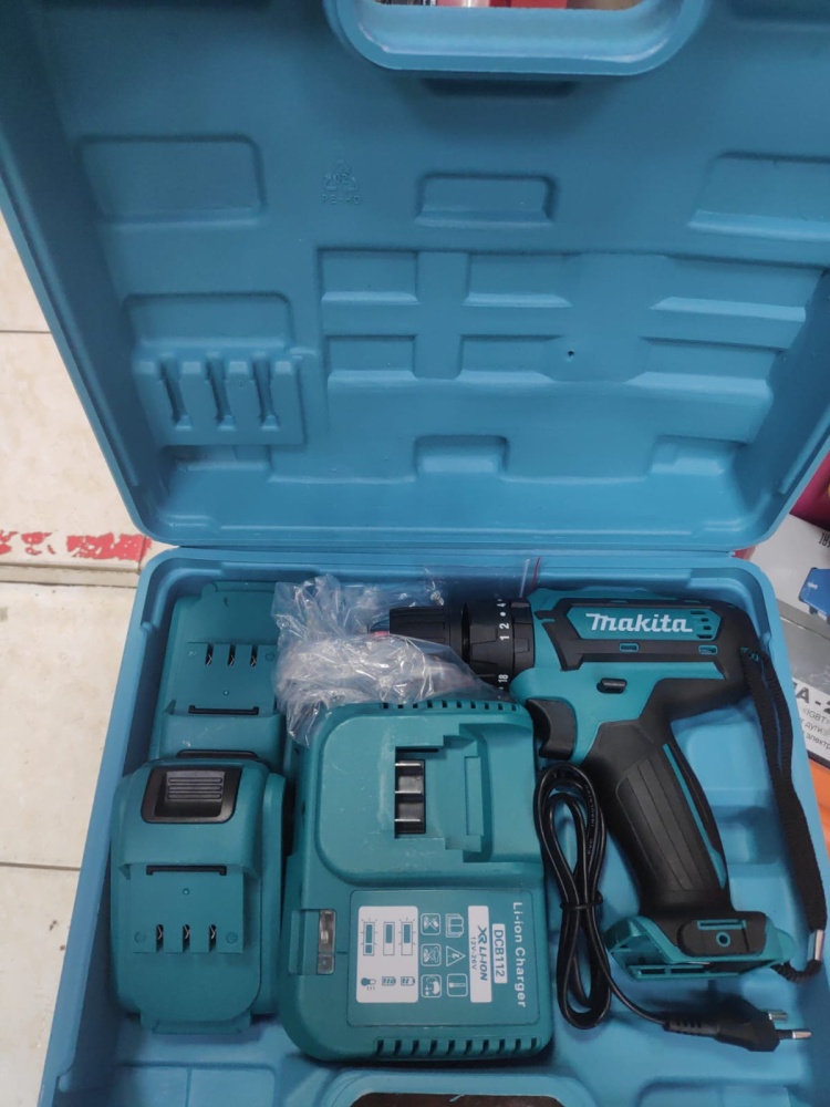 Шуруповерт Makita DF331