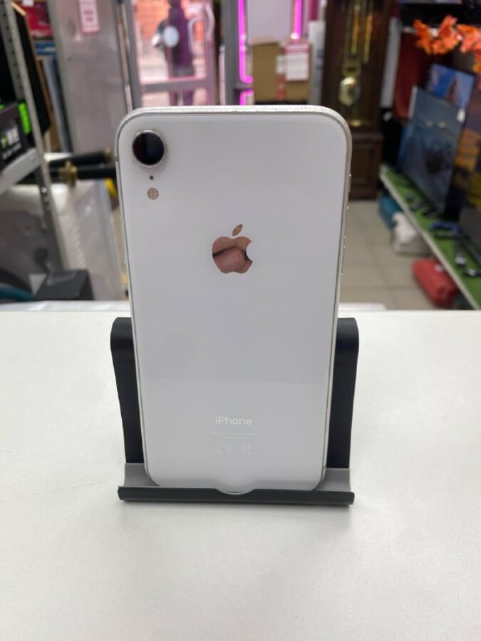 Смартфон iPhone XR 64 Gb