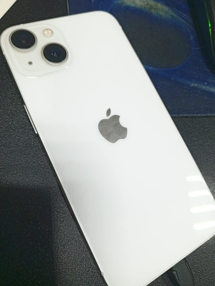 Смартфон iPhone 13 128 Gb