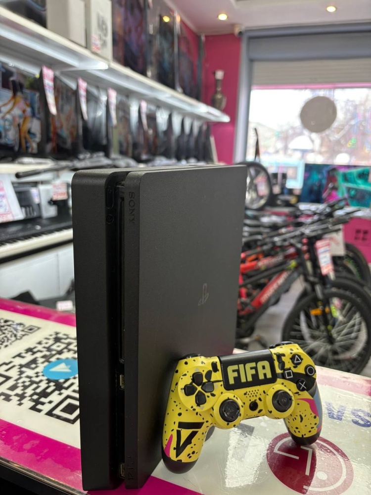 Игровая приставка Sony PlayStation 4 slim