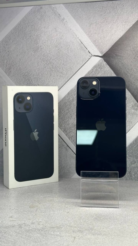Смартфон iPhone 13 256 Gb