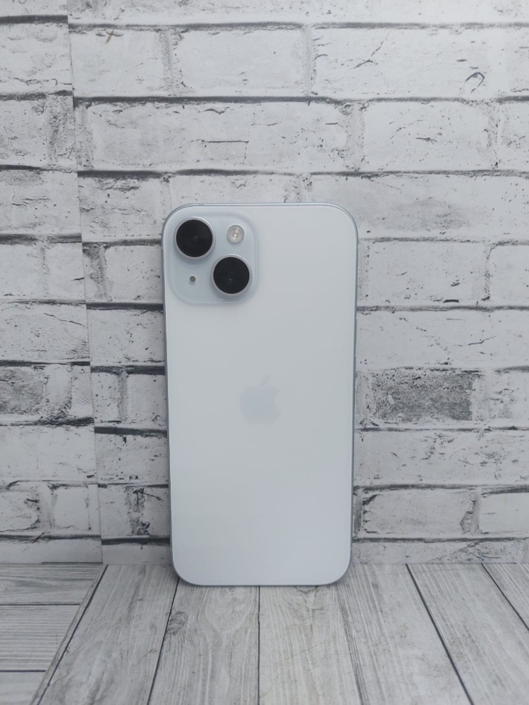 Смартфон iPhone 15 128