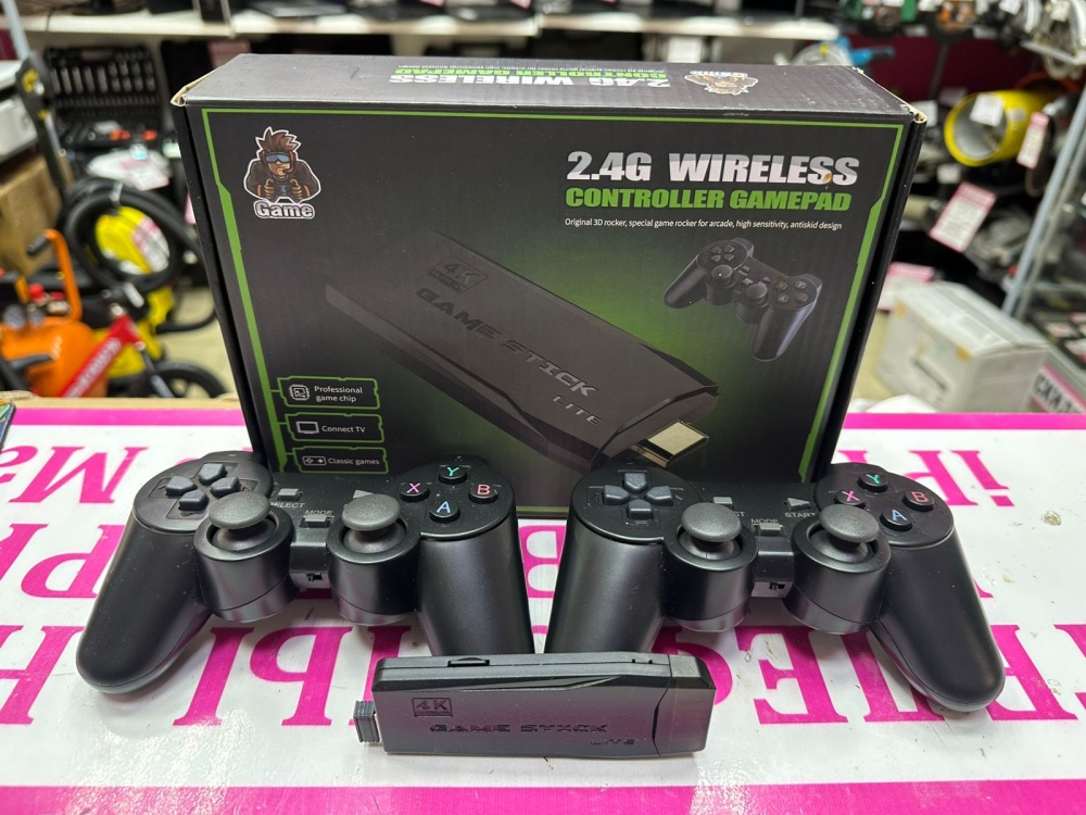 Игровая приставка Game Stick