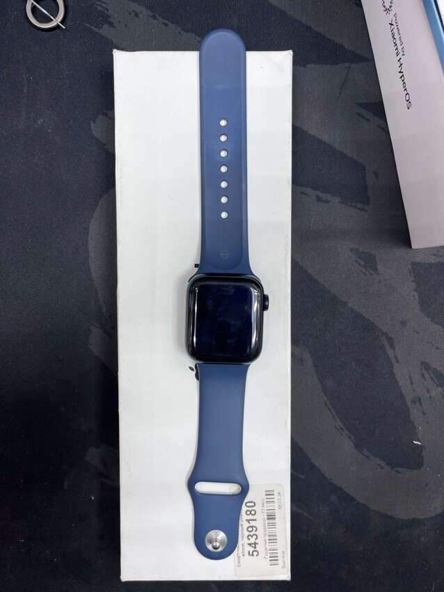 Часы Apple SE (2 gen) 2023 40мм