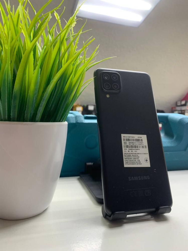 Смартфон Samsung A12